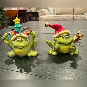 Set of 2 vintage Russ Berrie “Toadily Yours" Douglas Christmas frog figurines